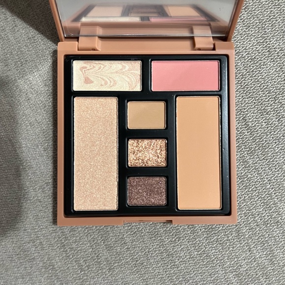 BRAND NEW Ciaté London Brazilian Glow Eye & Face Palette - Picture 7 of 8